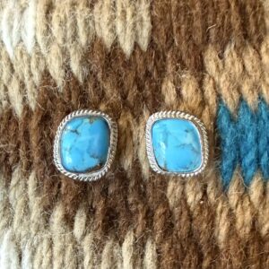 Offset Kingman Studs